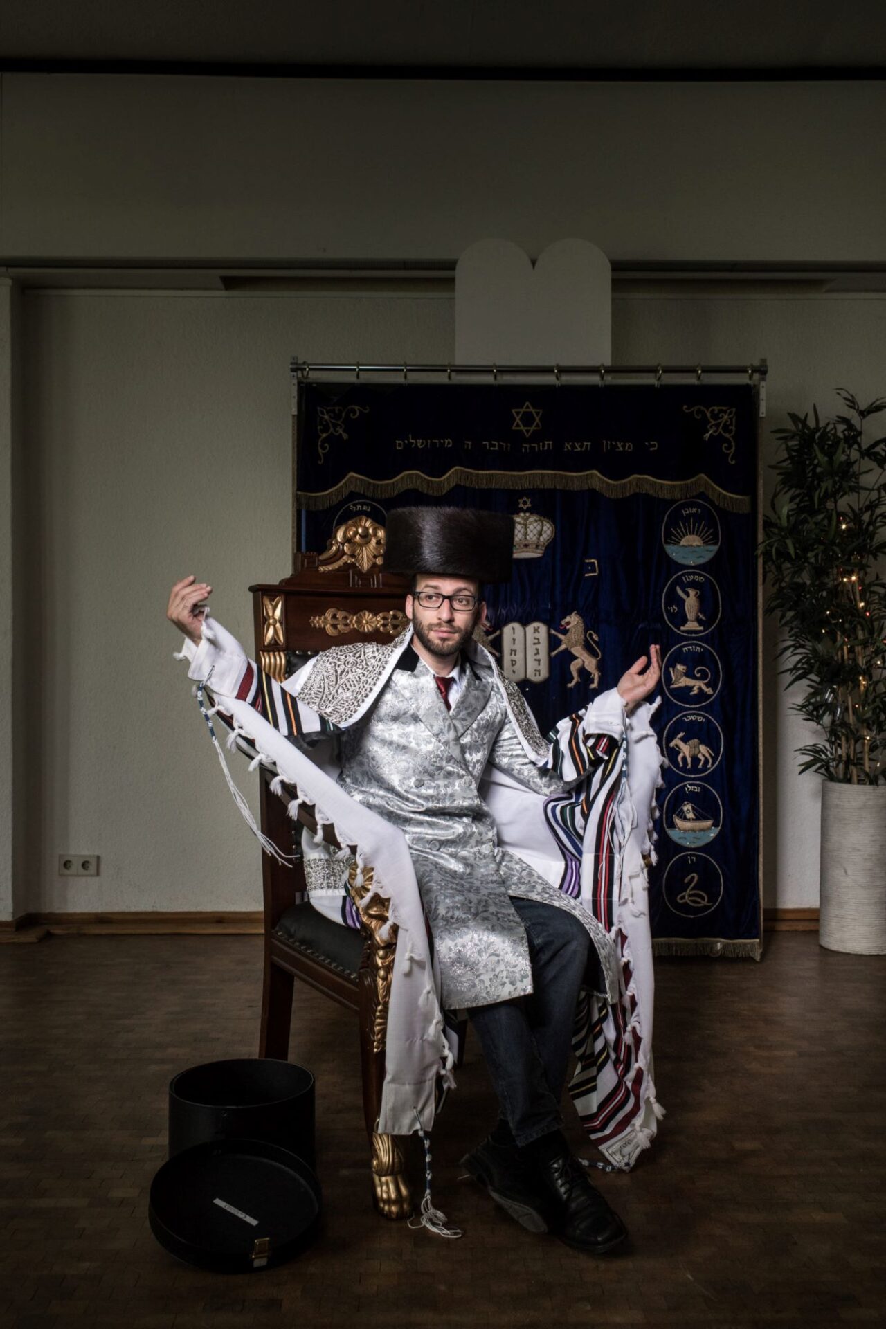 «I cut a shtreimel in half and sewed two shirts together»